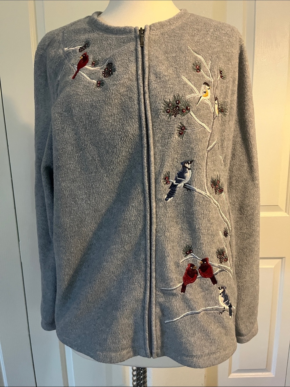 CROFT & BARROW.  Gray Zip Front Fleece Jacket with Bird Embroidery